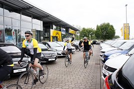 Impressionen vom Zwischenstopp in unserem Opel-haus in Nordhausen (Foto: Fischer/Autohaus Peter)