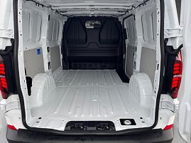 VW Transporter (Blick in den Laderaum)