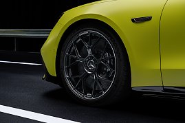 Das Vorderrad des neuen Mercedes-AMG GT 4-Türer Coupés.