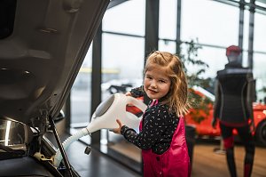 Kleine H&auml;nde, gro&szlig;e Zukunft � Kita-Kinder erleben spannenden Vormittag im Autohaus