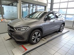 Mercedes-Benz GLA 250 e Night/ Progressive/ LED/ Kamera/ AHK/ 