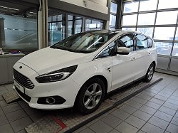 Ford S-Max 1.5 EcoBoost Titanium / LED/ Panorama-SD/ 