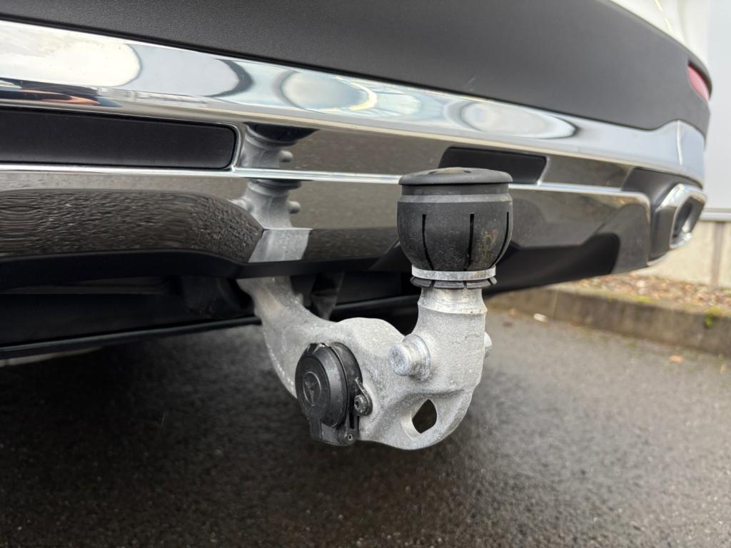 Mercedes-Benz GLC 220 d 4M Avantgarde/LED/Panorama-SD/AHK/ Mercedes-Benz GLC 220 d 4M Avantgarde/LED/Panorama-SD/AHK/