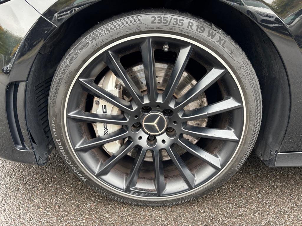 Mercedes-Benz AMG A 35 4M AMG/Night/19/LED/Navi/ Mercedes-Benz AMG A 35 4M AMG/Night/19/LED/Navi/