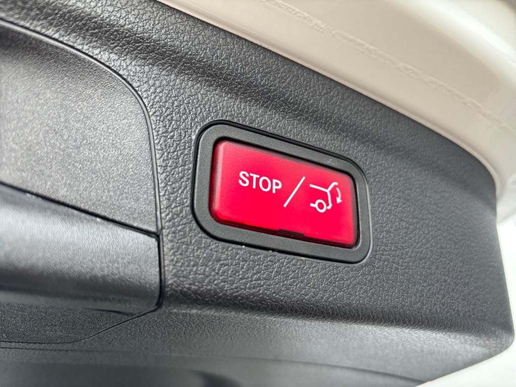 Mercedes-Benz GLE 300 d 4M AMG/Night/Multibeam/360°K/Pano-SD/ Mercedes-Benz GLE 300 d 4M AMG/Night/Multibeam/360°K/Pano-SD/