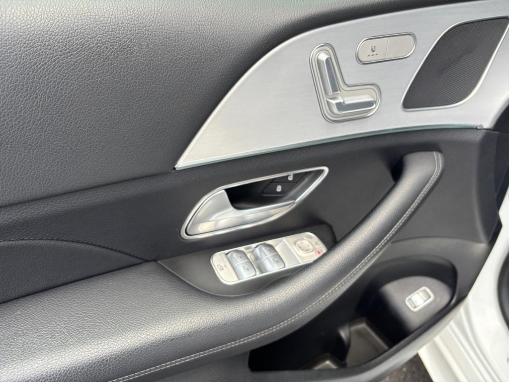 Mercedes-Benz GLE 300 d 4M AMG/Night/Multibeam/360°K/Pano-SD/ Mercedes-Benz GLE 300 d 4M AMG/Night/Multibeam/360°K/Pano-SD/