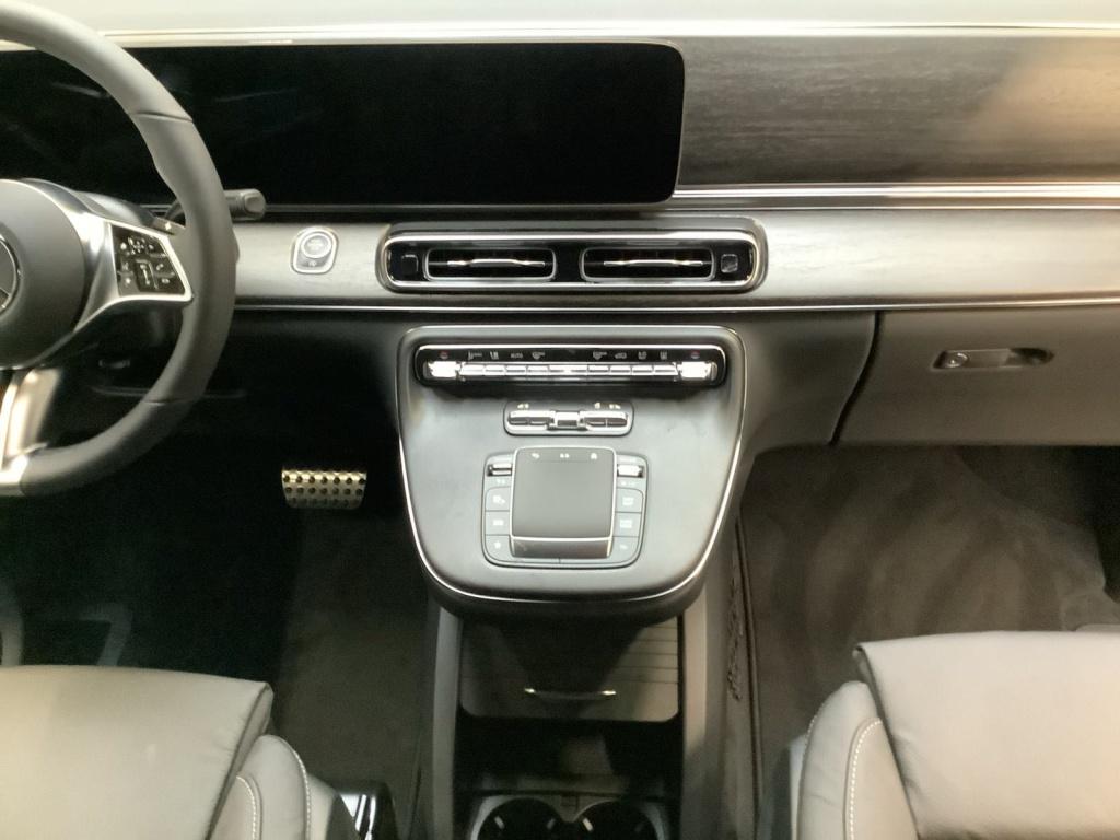 Mercedes-Benz V 300 d Avantgarde AMG 4 Matic Multibeam/AHK2,5t Mercedes-Benz V 300 d Avantgarde AMG 4 Matic Multibeam/AHK2,5t