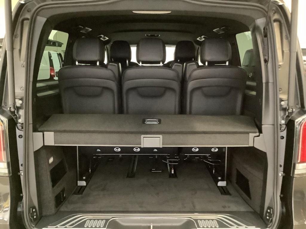 Mercedes-Benz V 300 d Avantgarde AMG 4 Matic Multibeam/AHK2,5t Mercedes-Benz V 300 d Avantgarde AMG 4 Matic Multibeam/AHK2,5t