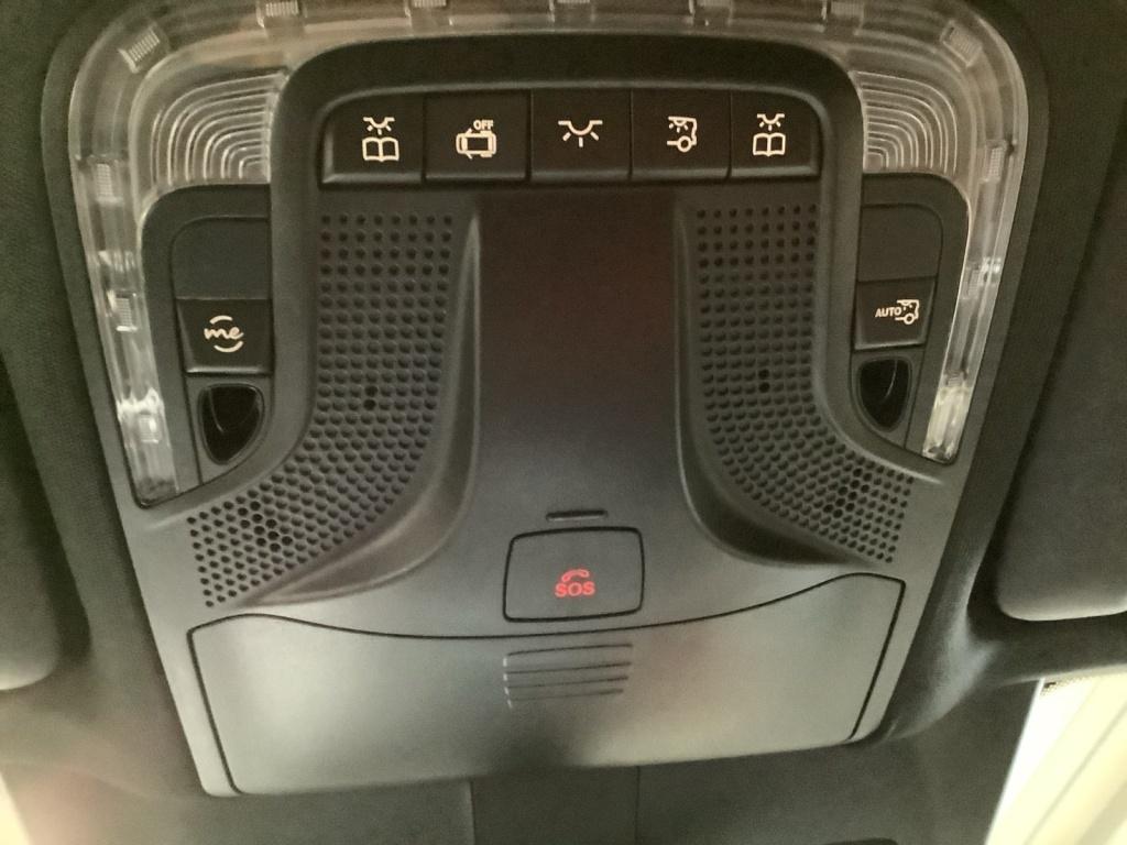 Mercedes-Benz V 300 d Avantgarde AMG 4 Matic Multibeam/AHK2,5t Mercedes-Benz V 300 d Avantgarde AMG 4 Matic Multibeam/AHK2,5t