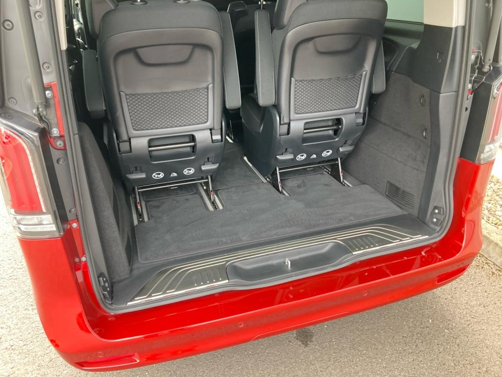 Mercedes-Benz V 250 d 4MATIC STYLE Kompakt 360°/MultiBeam Mercedes-Benz V 250 d 4MATIC STYLE Kompakt 360°/MultiBeam