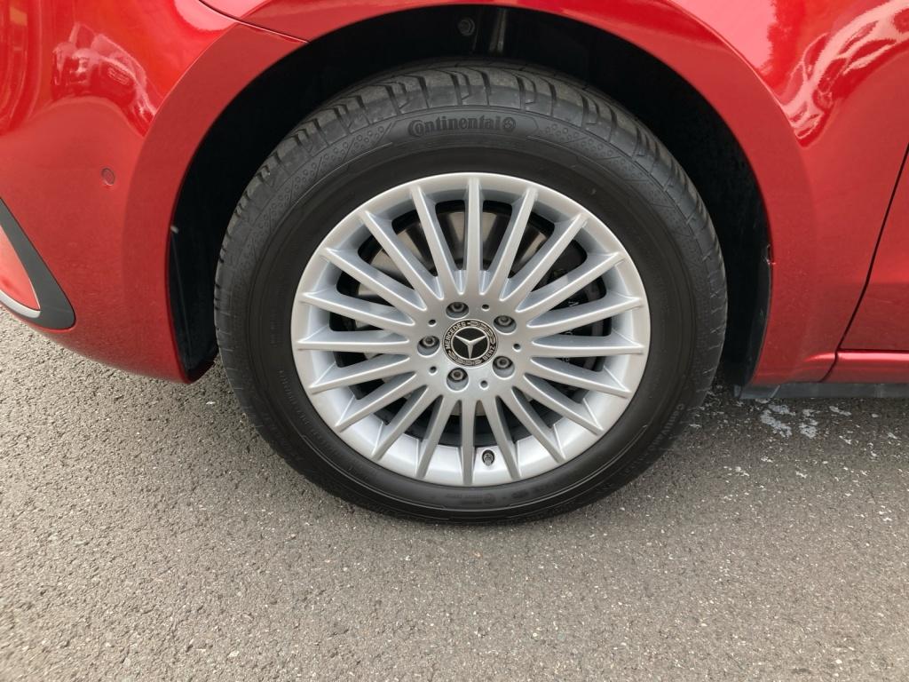 Mercedes-Benz V 250 d 4MATIC STYLE Kompakt 360°/MultiBeam Mercedes-Benz V 250 d 4MATIC STYLE Kompakt 360°/MultiBeam