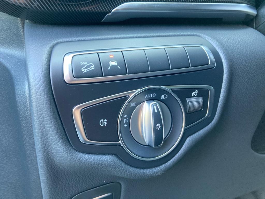 Mercedes-Benz V 300d 4M Extralang Airmatic/Night-Paket/LED Mercedes-Benz V 300d 4M Extralang Airmatic/Night-Paket/LED