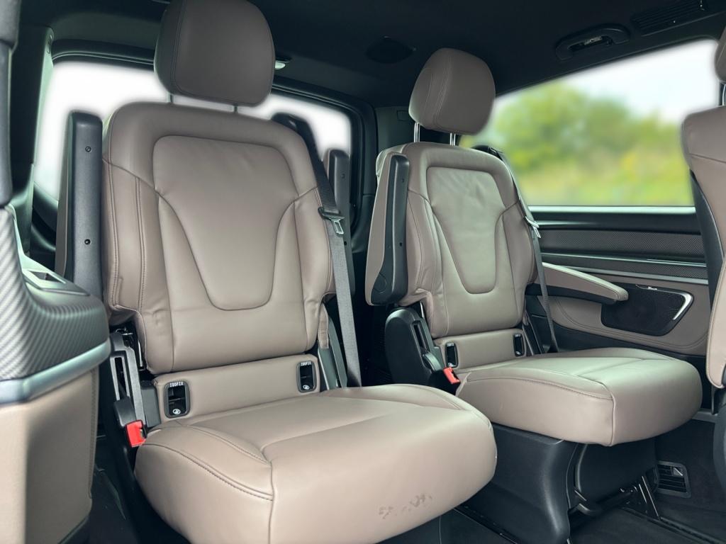 Mercedes-Benz V 300 d AVANTGARDE Lang AMG/360°/Burmester Mercedes-Benz V 300 d AVANTGARDE Lang AMG/360°/Burmester