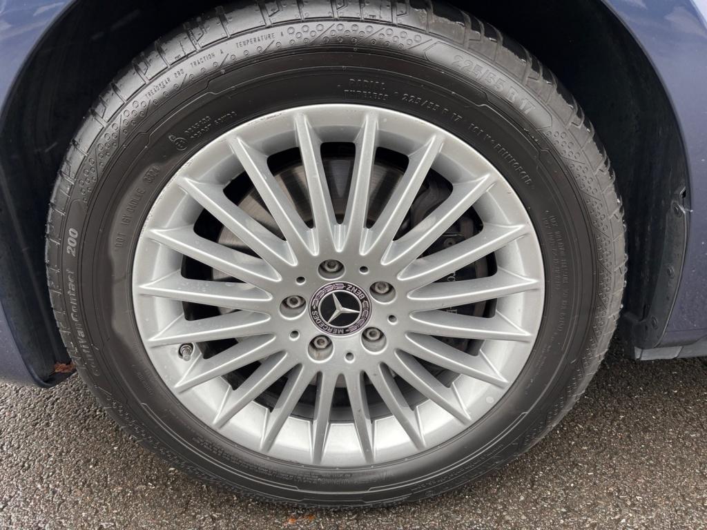 Mercedes-Benz V 250 d STYLE MultiBeam/Distronic/AHK2.5t Mercedes-Benz V 250 d STYLE MultiBeam/Distronic/AHK2.5t