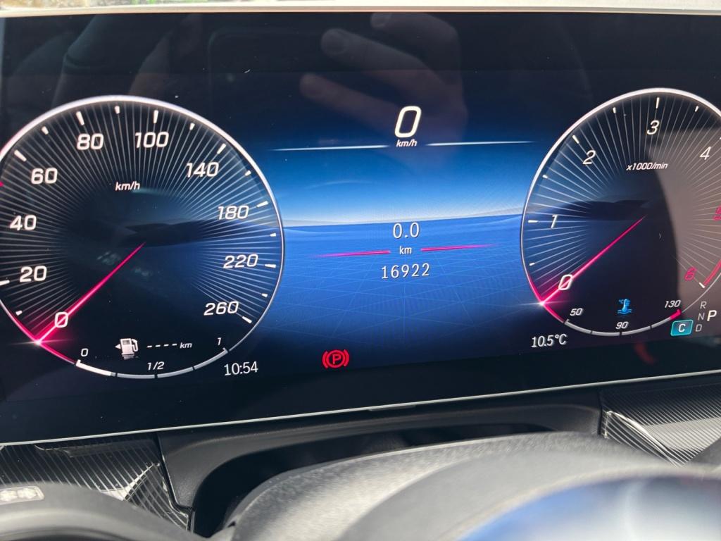 Mercedes-Benz V 250 d STYLE MultiBeam/Distronic/AHK2.5t Mercedes-Benz V 250 d STYLE MultiBeam/Distronic/AHK2.5t