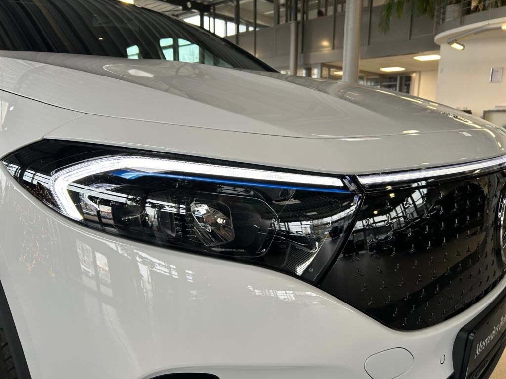 Mercedes-Benz EQB 300 4M AMG/NIGHT/LED/MBUX/EASY-PACK/Kamera/ Mercedes-Benz EQB 300 4M AMG/NIGHT/LED/MBUX/EASY-PACK/Kamera/