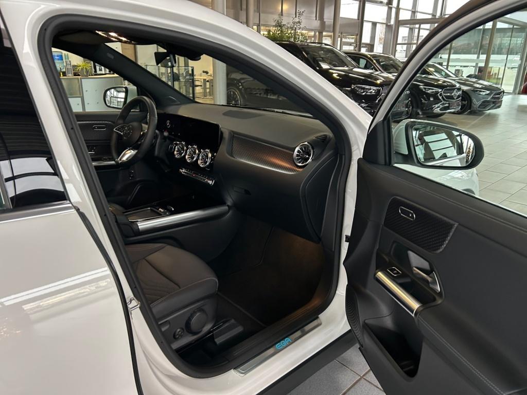 Mercedes-Benz EQB 300 4M AMG/NIGHT/LED/MBUX/EASY-PACK/Kamera/ Mercedes-Benz EQB 300 4M AMG/NIGHT/LED/MBUX/EASY-PACK/Kamera/