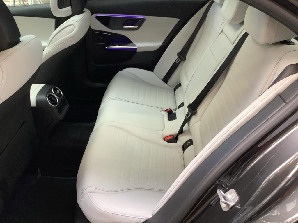 Mercedes-Benz C 180 AMG+19+DIGITAL LIGHT+MEMORY+GUARD 360° Mercedes-Benz C 180 AMG+19+DIGITAL LIGHT+MEMORY+GUARD 360°