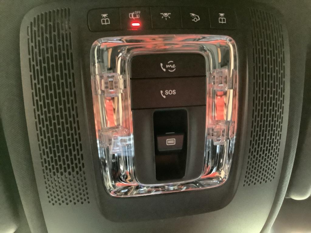 Mercedes-Benz GLA 220 d 4MATIC NIGHT+AHK+PANO+MBUX+18+8G-DCT Mercedes-Benz GLA 220 d 4MATIC NIGHT+AHK+PANO+MBUX+18+8G-DCT