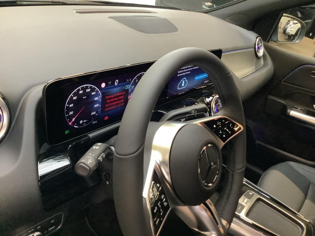 Mercedes-Benz B 220 4MATIC PROGRESSIVE+AHK+17+MBUX+8G-DCT+LED Mercedes-Benz B 220 4MATIC PROGRESSIVE+AHK+17+MBUX+8G-DCT+LED