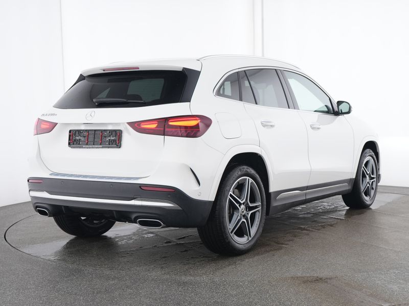 Mercedes-Benz GLA 250 e AMG/19/LED/Burmester/Memory-P./AHK/ Mercedes-Benz GLA 250 e AMG/19/LED/Burmester/Memory-P./AHK/