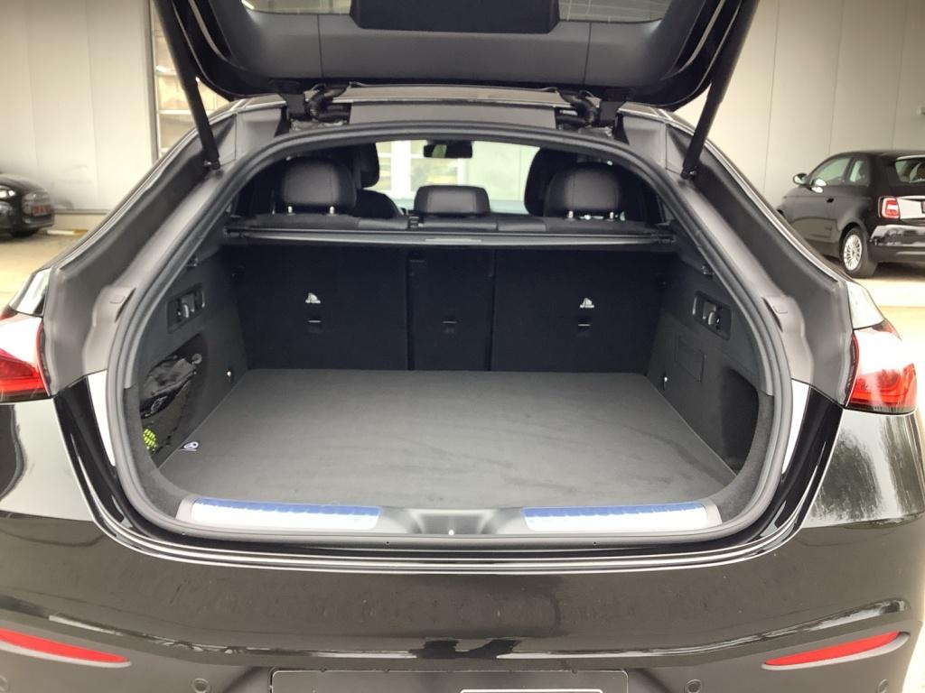 Mercedes-Benz GLC 220 d 4MATIC Coupé AMG+20+DIGITAL+9G+MEMORY Mercedes-Benz GLC 220 d 4MATIC Coupé AMG+20+DIGITAL+9G+MEMORY