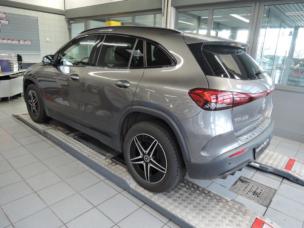 Mercedes-Benz EQA 250 AMG/Night/LED/Distronic/Business-Paket/ Mercedes-Benz EQA 250 AMG/Night/LED/Distronic/Business-Paket/