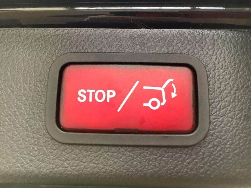 Mercedes-Benz V 300 d Avantgarde AMG 4 Matic AHK2,5t/Multibeam Mercedes-Benz V 300 d Avantgarde AMG 4 Matic AHK2,5t/Multibeam