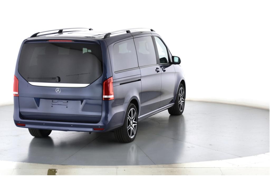 Mercedes-Benz V 300 d 4MATIC AVANTGARDE Lang Night-Paket/AMG Mercedes-Benz V 300 d 4MATIC AVANTGARDE Lang Night-Paket/AMG