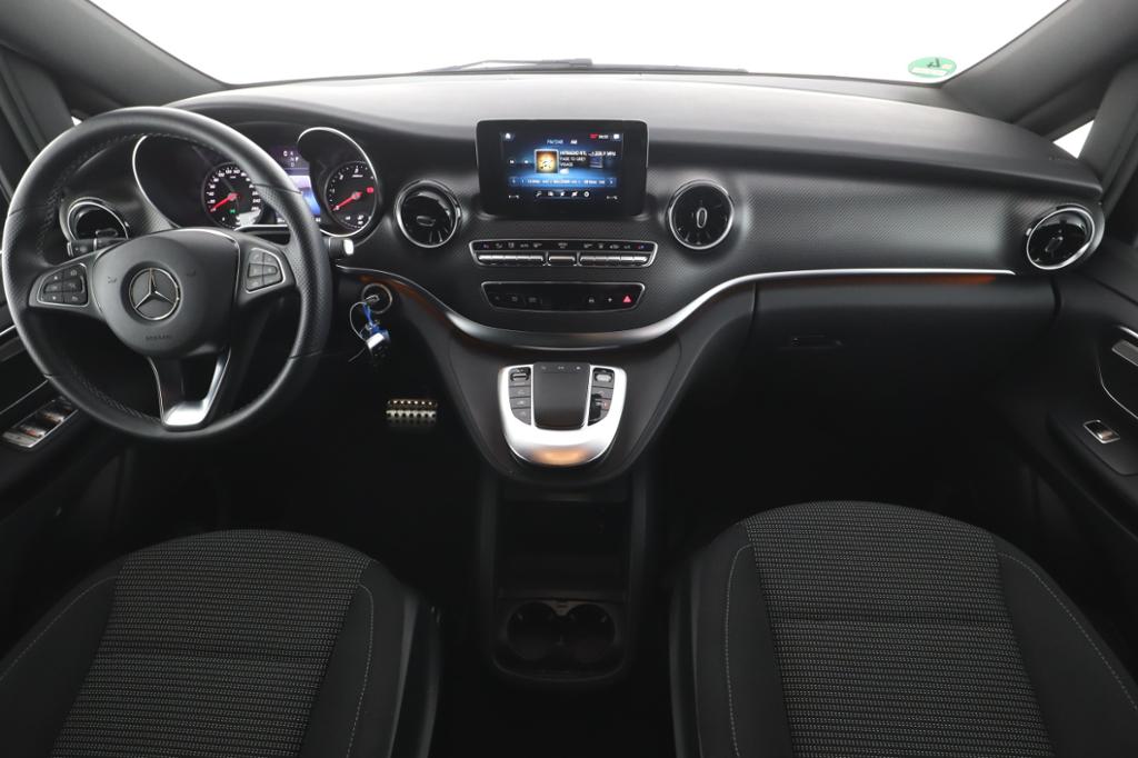 Mercedes-Benz V 300d Edition AMG Kompakt ILS-LED/AHK2.5T Mercedes-Benz V 300d Edition AMG Kompakt ILS-LED/AHK2.5T