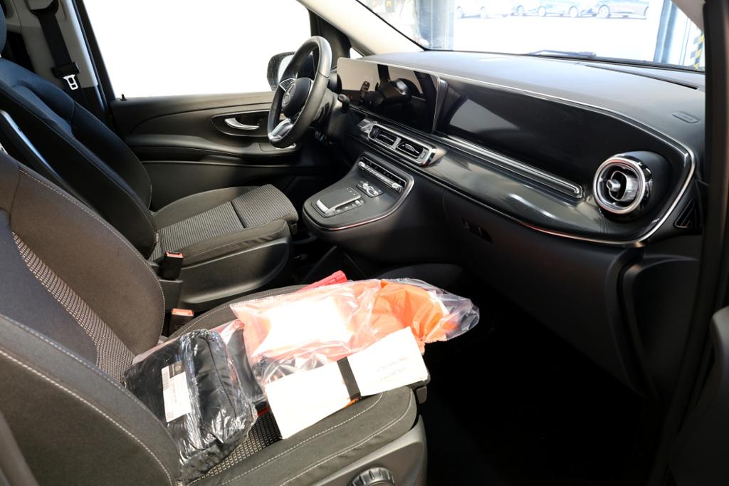 Mercedes-Benz V 250 d STYLE Lang Widescreen/MultiBeam/AHK2.5t Mercedes-Benz V 250 d STYLE Lang Widescreen/MultiBeam/AHK2.5t