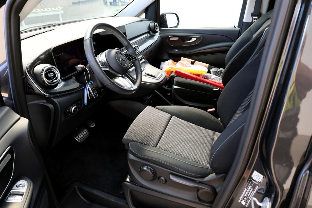 Mercedes-Benz V 250 d STYLE Lang Widescreen/MultiBeam/AHK2.5t Mercedes-Benz V 250 d STYLE Lang Widescreen/MultiBeam/AHK2.5t