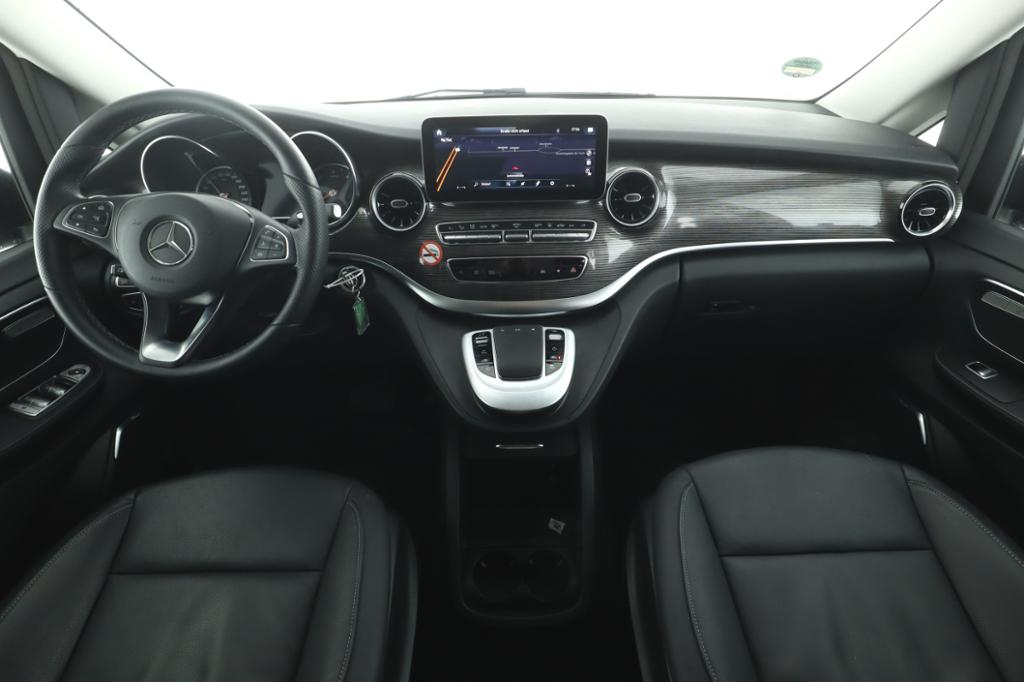 Mercedes-Benz V 300 d Avantgarde extralang 4 Matic LED-ILS/AHK Mercedes-Benz V 300 d Avantgarde extralang 4 Matic LED-ILS/AHK