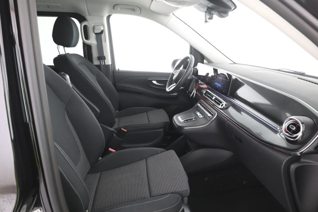 Mercedes-Benz V 250d Style Distronic/Mutlibeam/AHK2.5t Mercedes-Benz V 250d Style Distronic/Mutlibeam/AHK2.5t