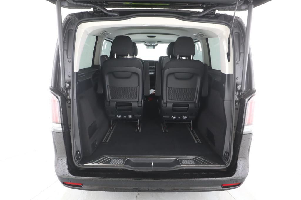 Mercedes-Benz V 250d Style Distronic/Mutlibeam/AHK2.5t Mercedes-Benz V 250d Style Distronic/Mutlibeam/AHK2.5t