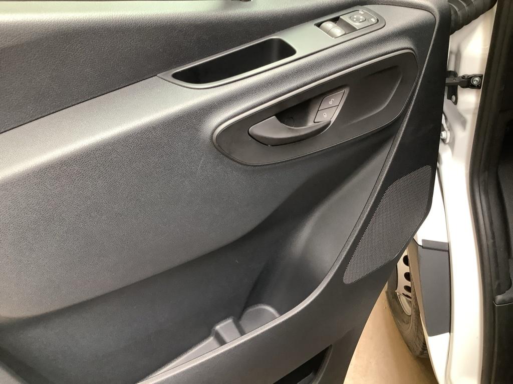 Mercedes-Benz Sprinter 517CDI Mixto Maxi Automatik/MBUX/Klima Mercedes-Benz Sprinter 517CDI Mixto Maxi Automatik/MBUX/Klima