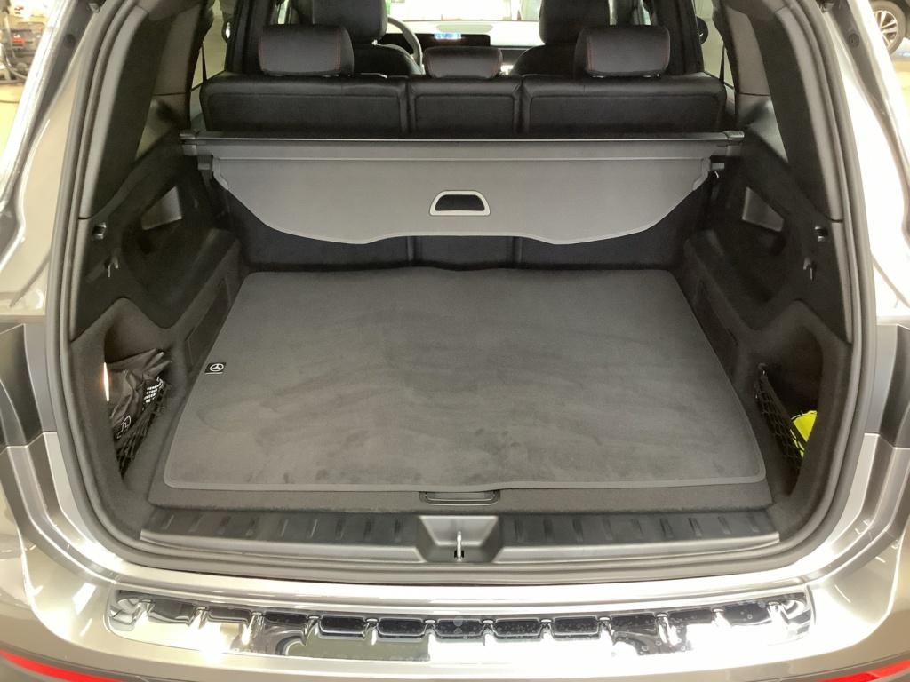 Mercedes-Benz GLB 220 4MATIC AMG-LINE+MULTIBEAM+MBUX+THERMATIC Mercedes-Benz GLB 220 4MATIC AMG-LINE+MULTIBEAM+MBUX+THERMATIC