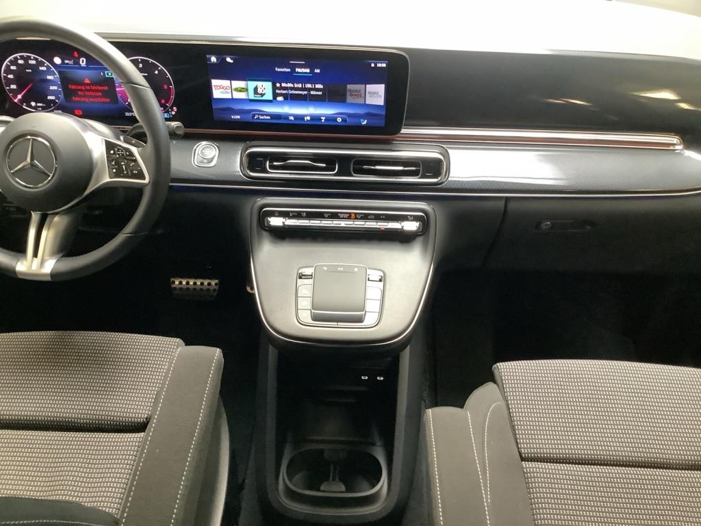 Mercedes-Benz V 220d STYLE Distronic/360°/MultiBeam/AHK2.5T Mercedes-Benz V 220d STYLE Distronic/360°/MultiBeam/AHK2.5T