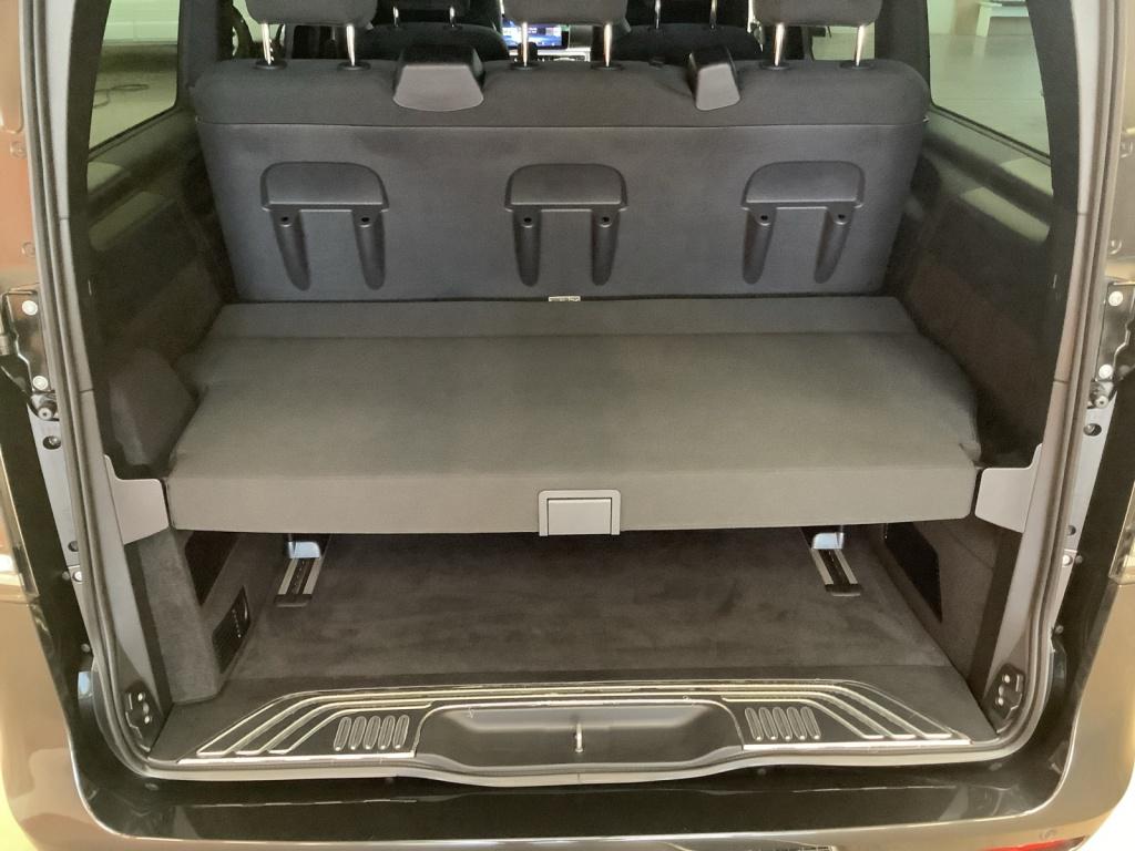 Mercedes-Benz V 220d STYLE Distronic/360°/MultiBeam/AHK2.5T Mercedes-Benz V 220d STYLE Distronic/360°/MultiBeam/AHK2.5T