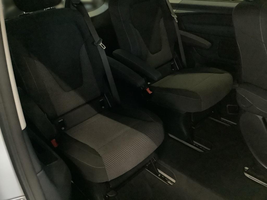 Mercedes-Benz V 250d Lang Distronic/Widescreen Cockpit Mercedes-Benz V 250d Lang Distronic/Widescreen Cockpit