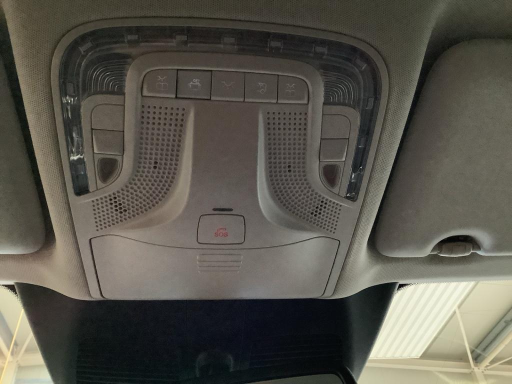 Mercedes-Benz V 250d Lang Distronic/Widescreen Cockpit Mercedes-Benz V 250d Lang Distronic/Widescreen Cockpit