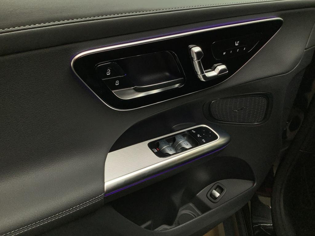 Mercedes-Benz GLC 220 d 4MATIC AMG+19+DIGITAL LIGHT+PARK-PAK. Mercedes-Benz GLC 220 d 4MATIC AMG+19+DIGITAL LIGHT+PARK-PAK.