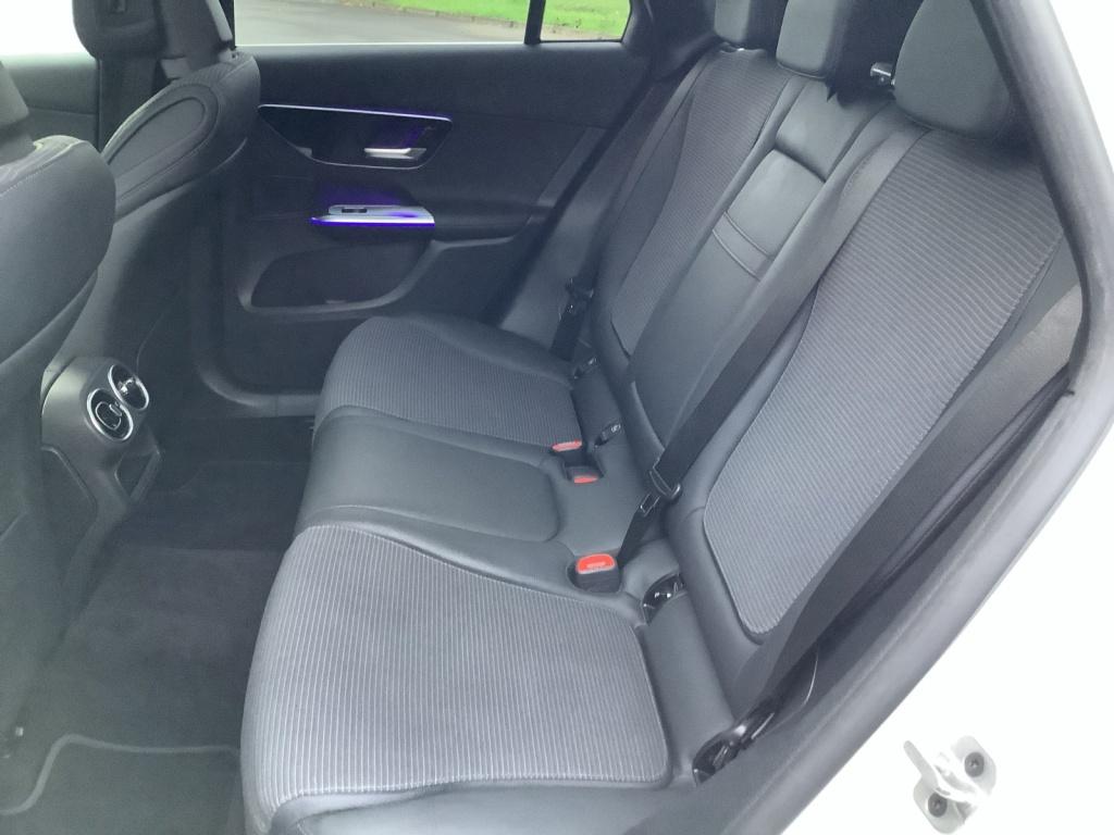 Mercedes-Benz GLC 300 de 4M Avantgarde/LED/Kamera/Panorama-SD/ Mercedes-Benz GLC 300 de 4M Avantgarde/LED/Kamera/Panorama-SD/