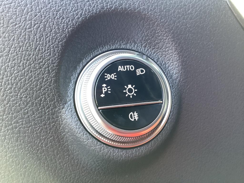 Mercedes-Benz C 180 ++AMG+NIGHT+9G-TRONIC+LED+MBUX+THERMATIC++ Mercedes-Benz C 180 ++AMG+NIGHT+9G-TRONIC+LED+MBUX+THERMATIC++