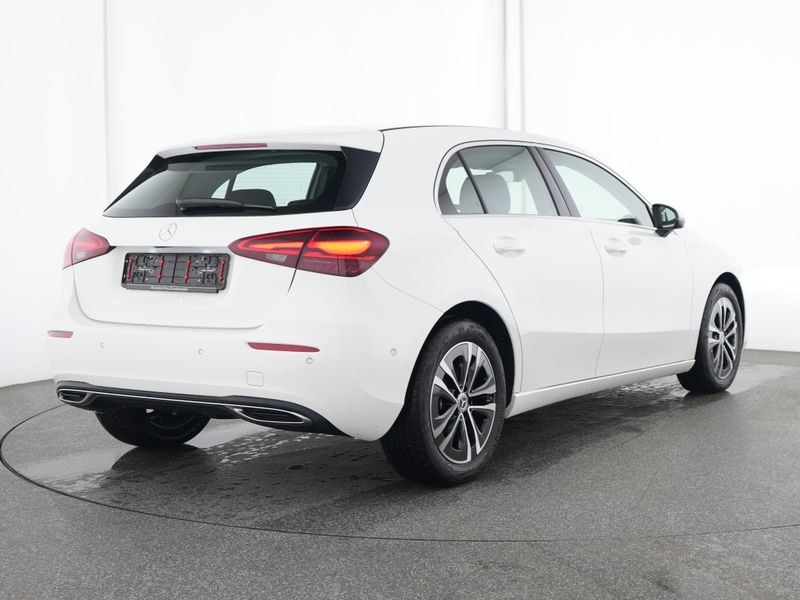 Mercedes-Benz A 180 d Progressive/Advanced/8G/LED/Kamera/Navi/ Mercedes-Benz A 180 d Progressive/Advanced/8G/LED/Kamera/Navi/