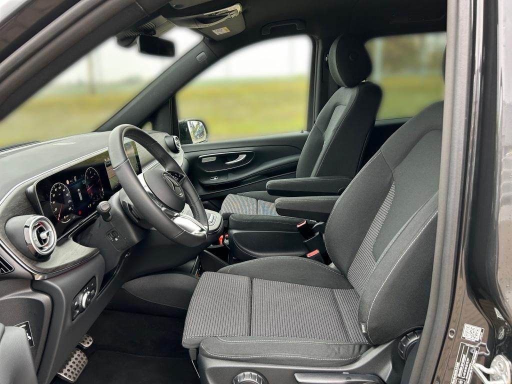 Mercedes-Benz V 300 d 4MATIC STYLE LIEGE+AIRMATIC+STHZG+LED+AHK Mercedes-Benz V 300 d 4MATIC STYLE LIEGE+AIRMATIC+STHZG+LED+AHK