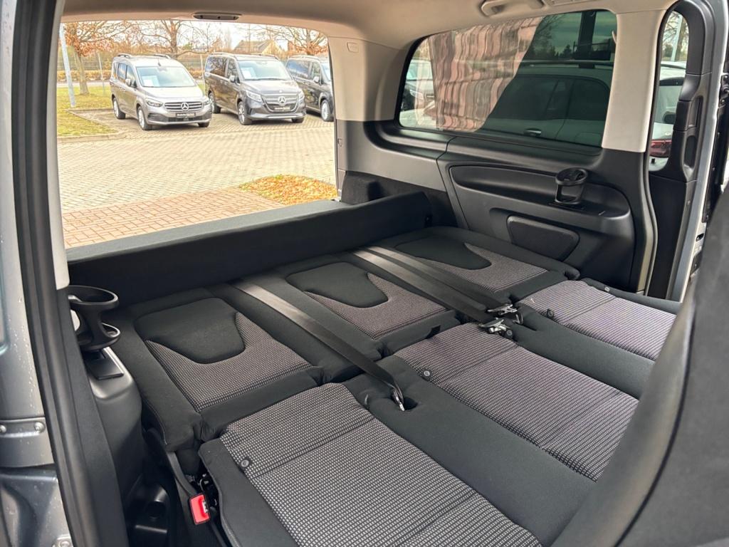 Mercedes-Benz Vito 119 CDI 4x4 Tourer PRO LED+STHZG+LIEGE+AHK Mercedes-Benz Vito 119 CDI 4x4 Tourer PRO LED+STHZG+LIEGE+AHK