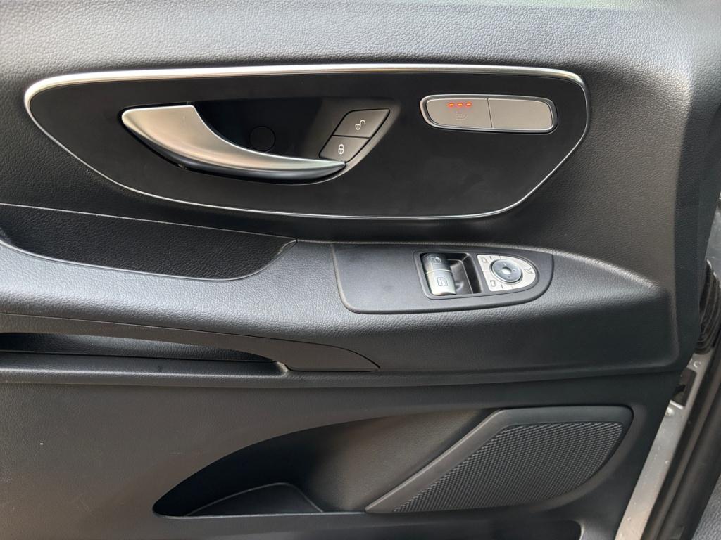 Mercedes-Benz Vito 119 CDI 4x4 Tourer PRO LED+STHZG+LIEGE+AHK Mercedes-Benz Vito 119 CDI 4x4 Tourer PRO LED+STHZG+LIEGE+AHK