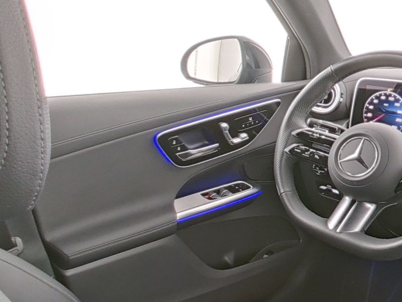 Mercedes-Benz GLC 200 4MATIC Coupé AMG Advanced Plus, AHV Mercedes-Benz GLC 200 4MATIC Coupé AMG Advanced Plus, AHV