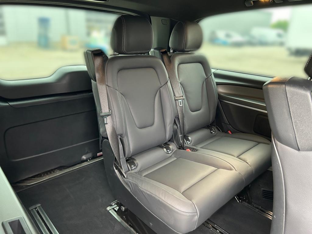 Mercedes-Benz V 300 d 4MATIC AVANTGARDE EDITION AMG TOP Mercedes-Benz V 300 d 4MATIC AVANTGARDE EDITION AMG TOP